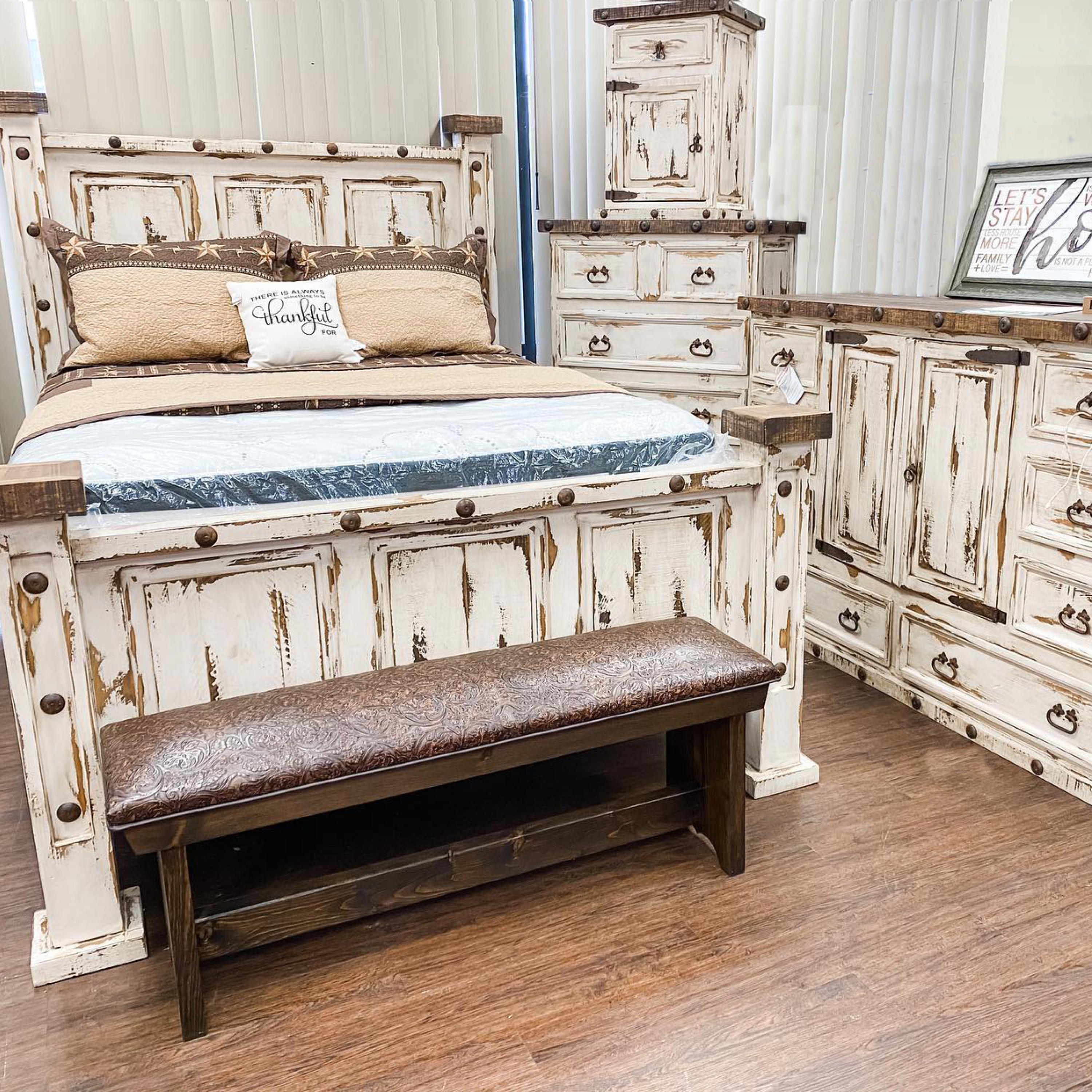 White Rusted Bed White Rustic Bedroom